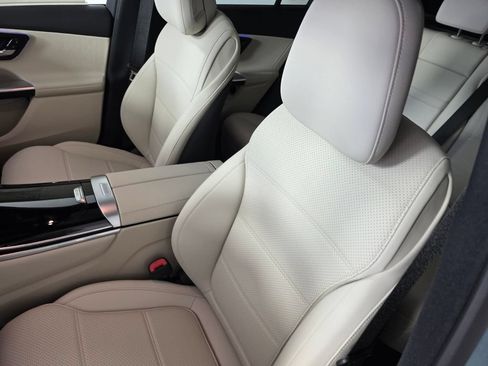 New 2027 Mercedes-Benz GLC 300 image 8