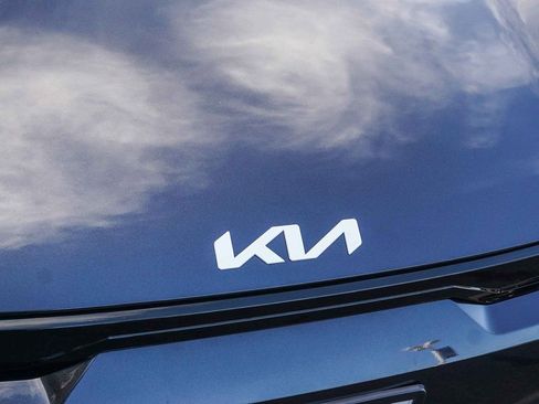 Certified 2025 Kia EV6 Light image 12