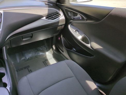 Used 2025 Chevrolet Malibu LT FWD image 16