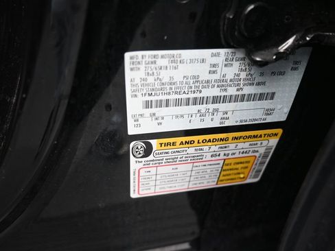 Used 2024 Ford Expedition XLT RWD image 20