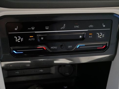 Certified 2024 Volkswagen Tiguan SE R-Line FWD image 23