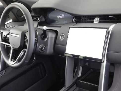Used 2025 Land Rover Discovery Sport Dynamic SE AWD/4WD image 22