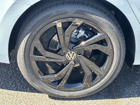 New 2026 Volkswagen Jetta SE image 6