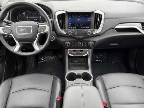 Used 2023 GMC Terrain SLT w/ Elevation Edition AWD/4WD image 10