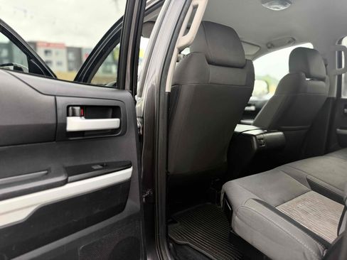 Used 2015 Toyota Tundra SR5 w/ SR5 Upgrade Package RWD image 20