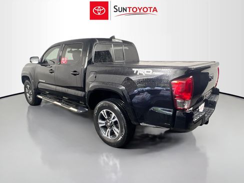 Used 2016 Toyota Tacoma TRD Sport w/ Premium & Technology Package RWD image 6