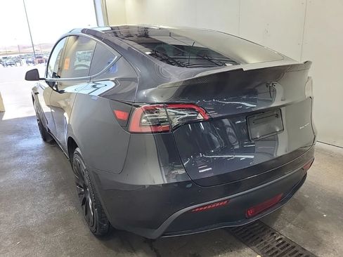 Used 2024 Tesla Model Y Long Range AWD/4WD image 5