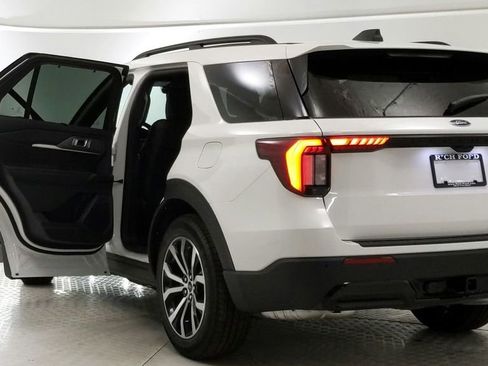 New 2025 Ford Explorer ST-Line w/ Premium Package image 11