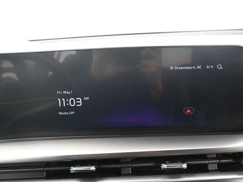 Used 2025 Kia Telluride S FWD image 14