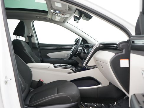 Certified 2022 Hyundai Tucson SEL w/ Cargo Package AWD/4WD image 11