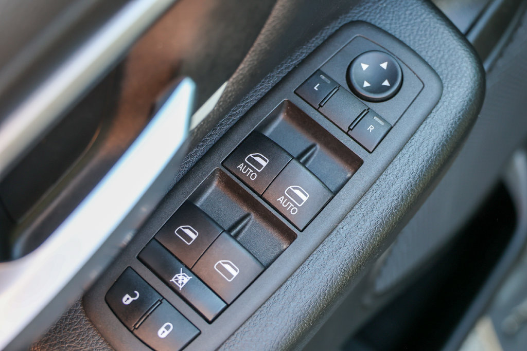 Used 2022 RAM 1500 Big Horn AWD/4WD image 5