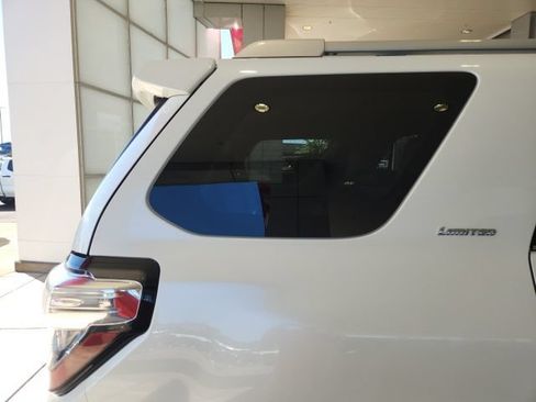 Certified 2022 Toyota 4Runner Limited AWD/4WD image 30