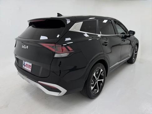Used 2024 Kia Sportage EX FWD image 40