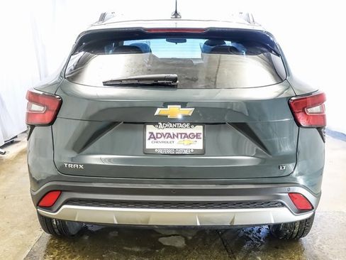 New 2026 Chevrolet Trax LT image 6