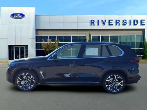 Used 2025 BMW X5 xDrive40i w/ Premium Package AWD/4WD image 4