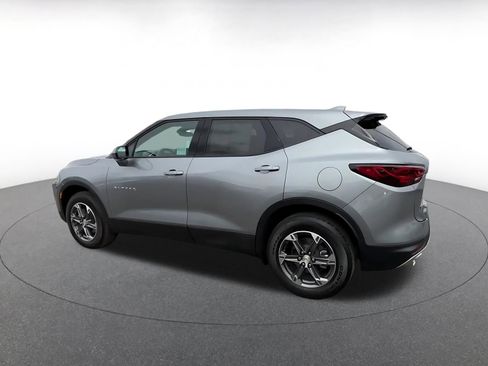 Used 2025 Chevrolet Blazer LT FWD image 10