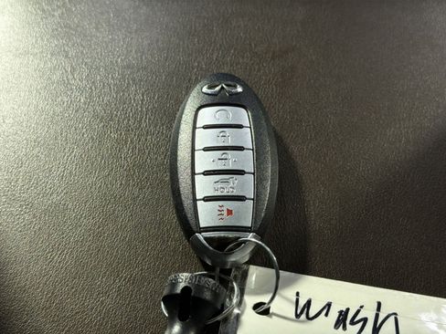 Used 2019 INFINITI QX60 Luxe w/ Sensory Package FWD image 36