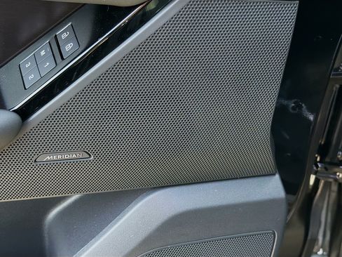 New 2026 Land Rover Range Rover Velar Belgravia AWD/4WD image 22