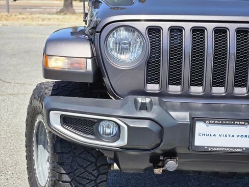 Used 2021 Jeep Wrangler Unlimited Sport AWD/4WD image 3