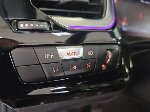 Used 2025 BMW Z4 M40i w/ Premium Package image 31