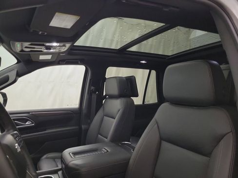 Certified 2024 Chevrolet Tahoe Z71 w/ Luxury Package AWD/4WD image 9