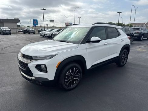 Used 2023 Chevrolet TrailBlazer ACTIV w/ Convenience Package FWD image 8