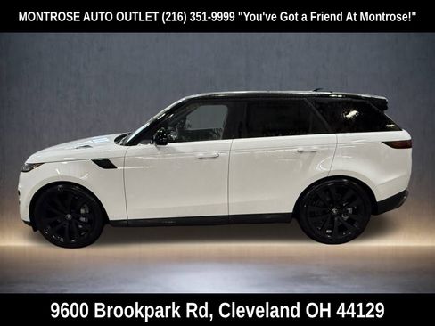 New 2025 Land Rover Range Rover Sport SE image 2