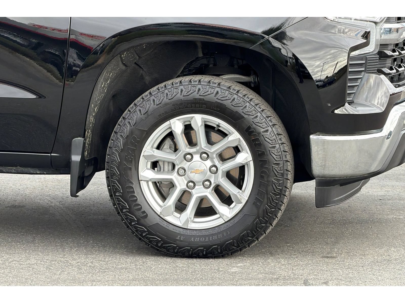 Used 2026 Chevrolet Silverado 1500 LT AWD/4WD image 31
