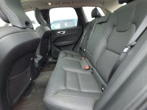 Used 2025 Volvo XC60 B5 Plus w/ Protection Package Premier AWD/4WD image 9