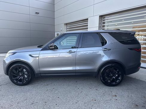 Certified 2025 Land Rover Discovery S AWD/4WD image 4