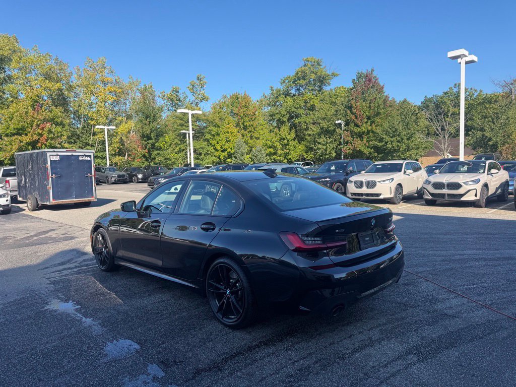 Used 2022 BMW 330i xDrive Sedan w/ M Sport Package AWD/4WD image 5