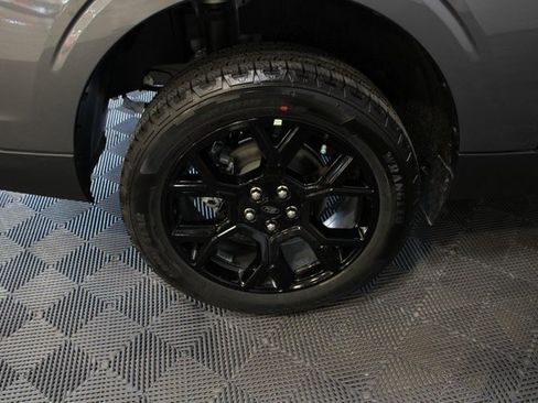 New 2025 Ford Maverick Lariat w/ Black Appearance Package image 26