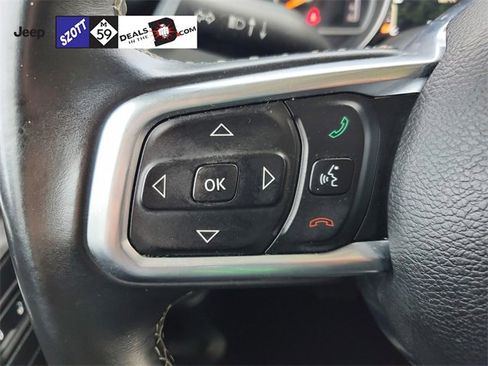 Used 2018 Jeep Wrangler Unlimited Sahara w/ Dual Top Group image 20