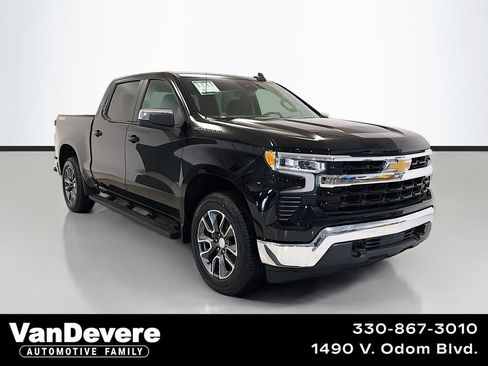 Used 2023 Chevrolet Silverado 1500 LT AWD/4WD image 1