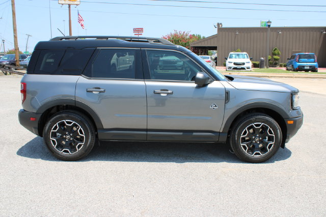New 2026 Ford Bronco Sport Outer Banks w/ Outer Banks Tech Package+ AWD/4WD image 3