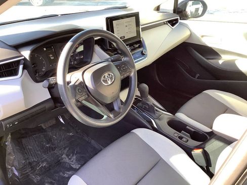 Used 2024 Toyota Corolla LE image 23