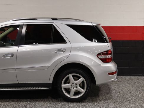 Used 2009 Mercedes-Benz ML 550 4MATIC image 23