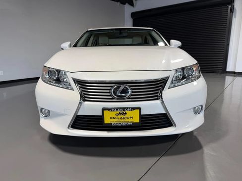 Used 2014 Lexus ES 350 FWD image 2