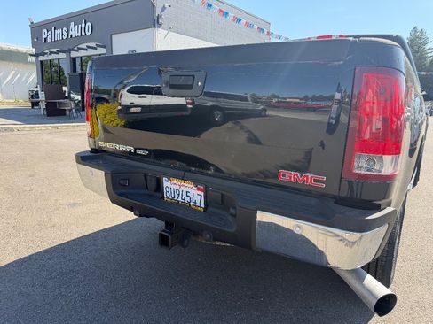 Used 2009 GMC Sierra 2500 SLT w/ SLT Convenience Package AWD/4WD image 11