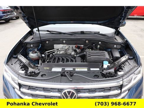 Used 2021 Volkswagen Atlas Cross Sport SEL Premium R-Line image 32