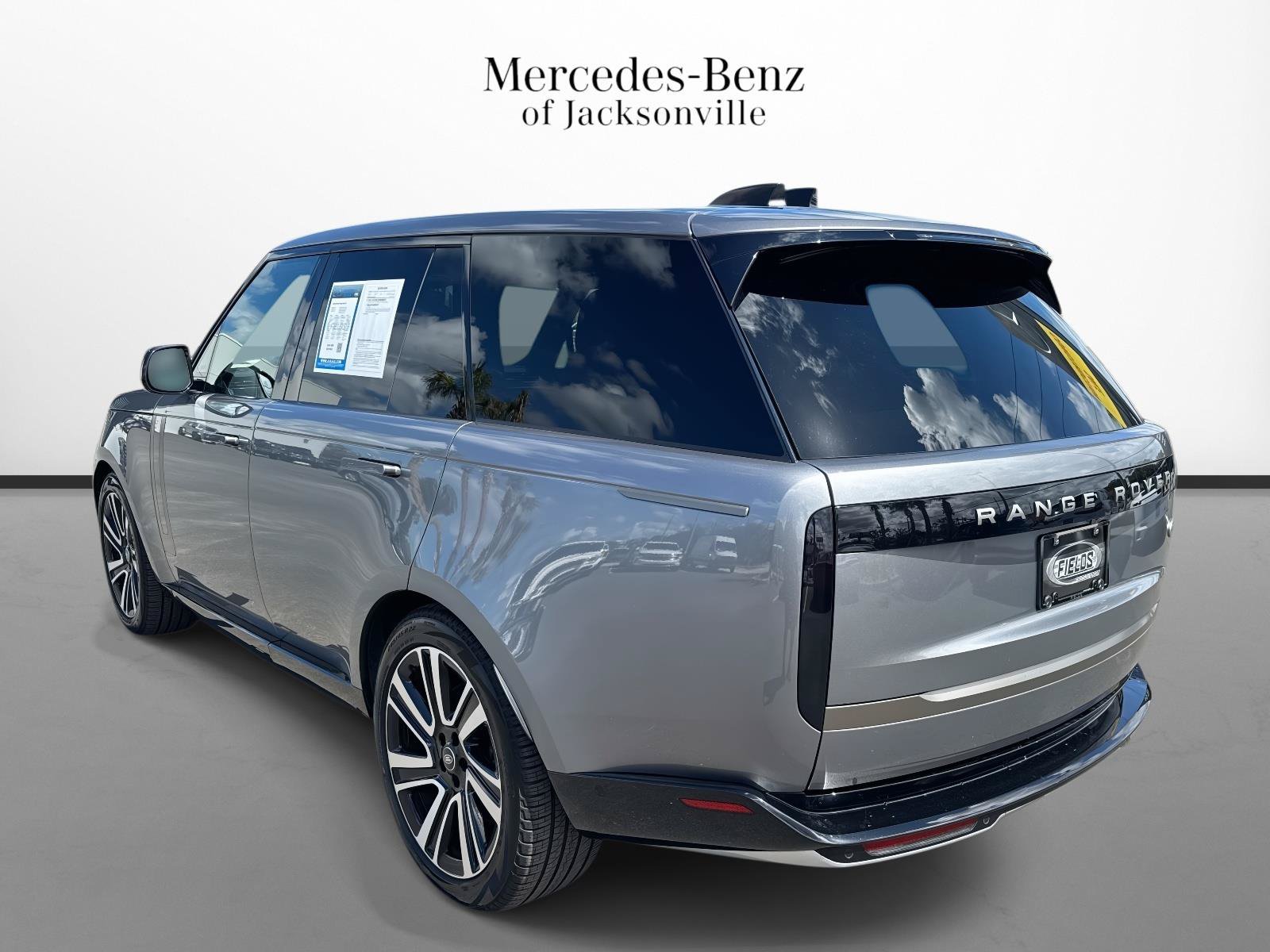 Used 2023 Land Rover Range Rover SE AWD/4WD image 5