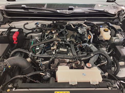 Used 2024 Toyota Tacoma SR5 image 31