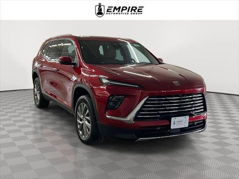 Used 2025 Buick Enclave Preferred w/ Power Package image 1