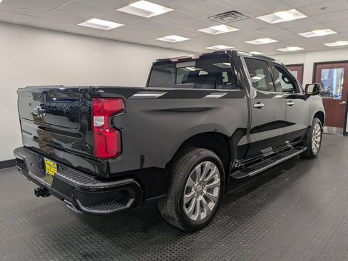 Used 2021 Chevrolet Silverado 1500 High Country w/ LPO, Dark Essentials Package image 4