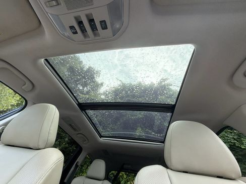 Used 2021 Subaru Ascent Limited w/ Technology Package AWD/4WD image 34