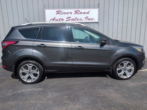 Used 2018 Ford Escape Titanium w/ Ford Safe & Smart Package image 5