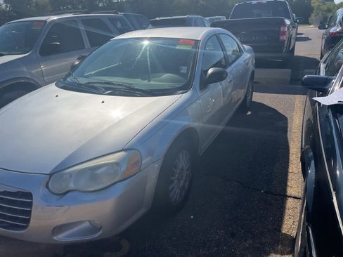 Used 2005 Chrysler Sebring Touring image 4