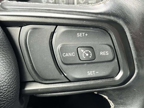 Used 2021 Jeep Wrangler Unlimited Sport image 19