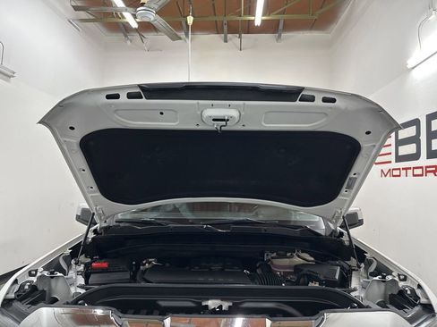 Used 2024 GMC Sierra 1500 SLE image 5