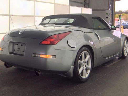 Used 2004 Nissan 350Z Touring image 5